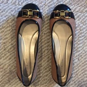 Women's flats